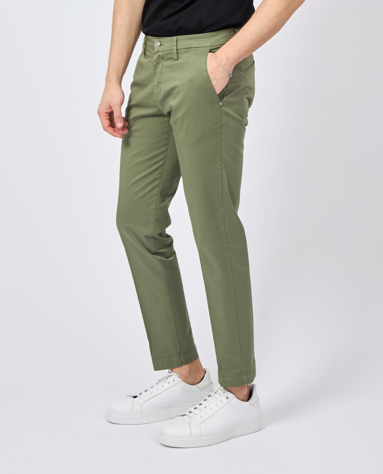pantaloni-uomo-370zbj-1.jpg