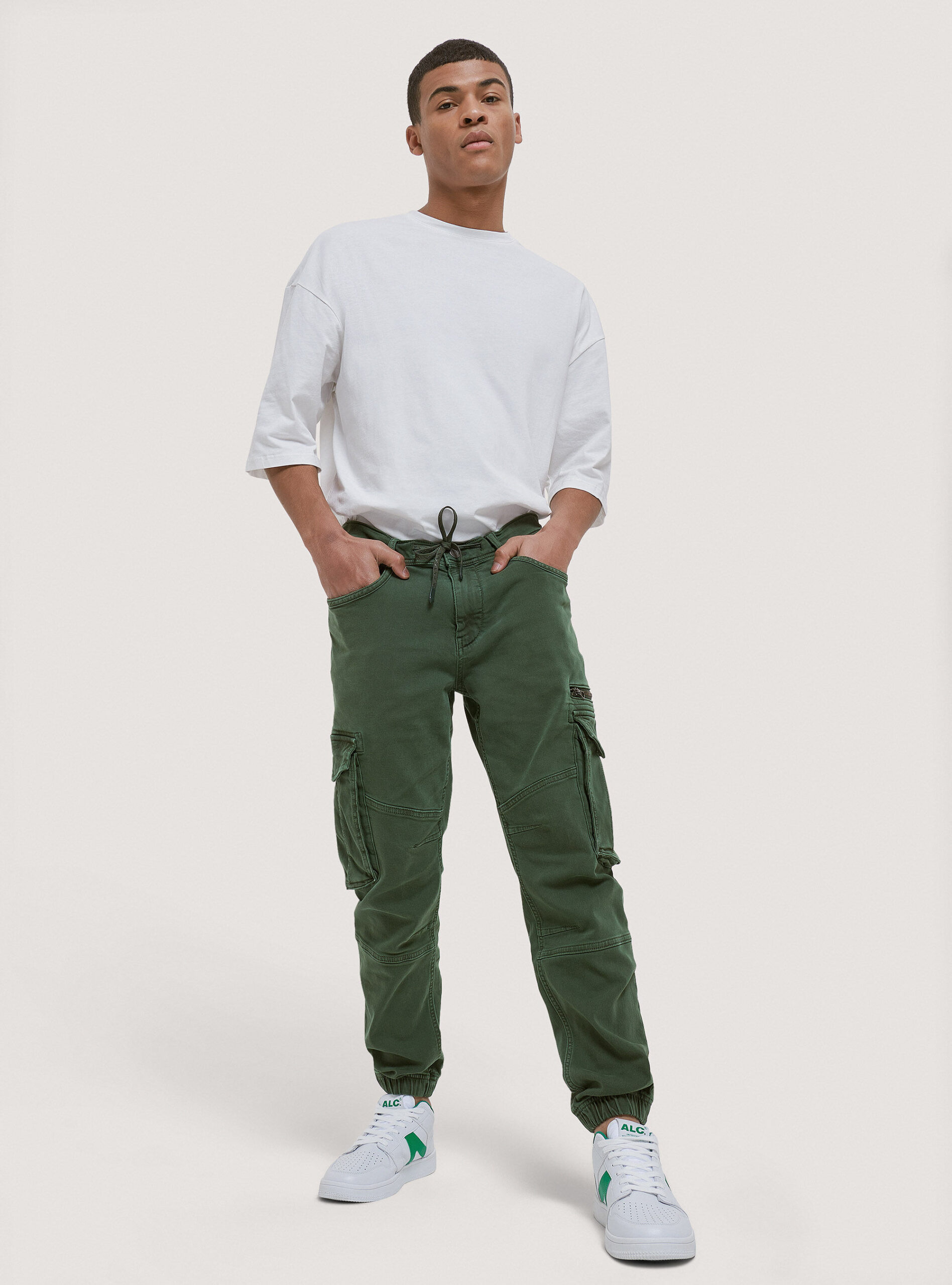 pantaloni-uomo-cargo-877ntn-1.jpg